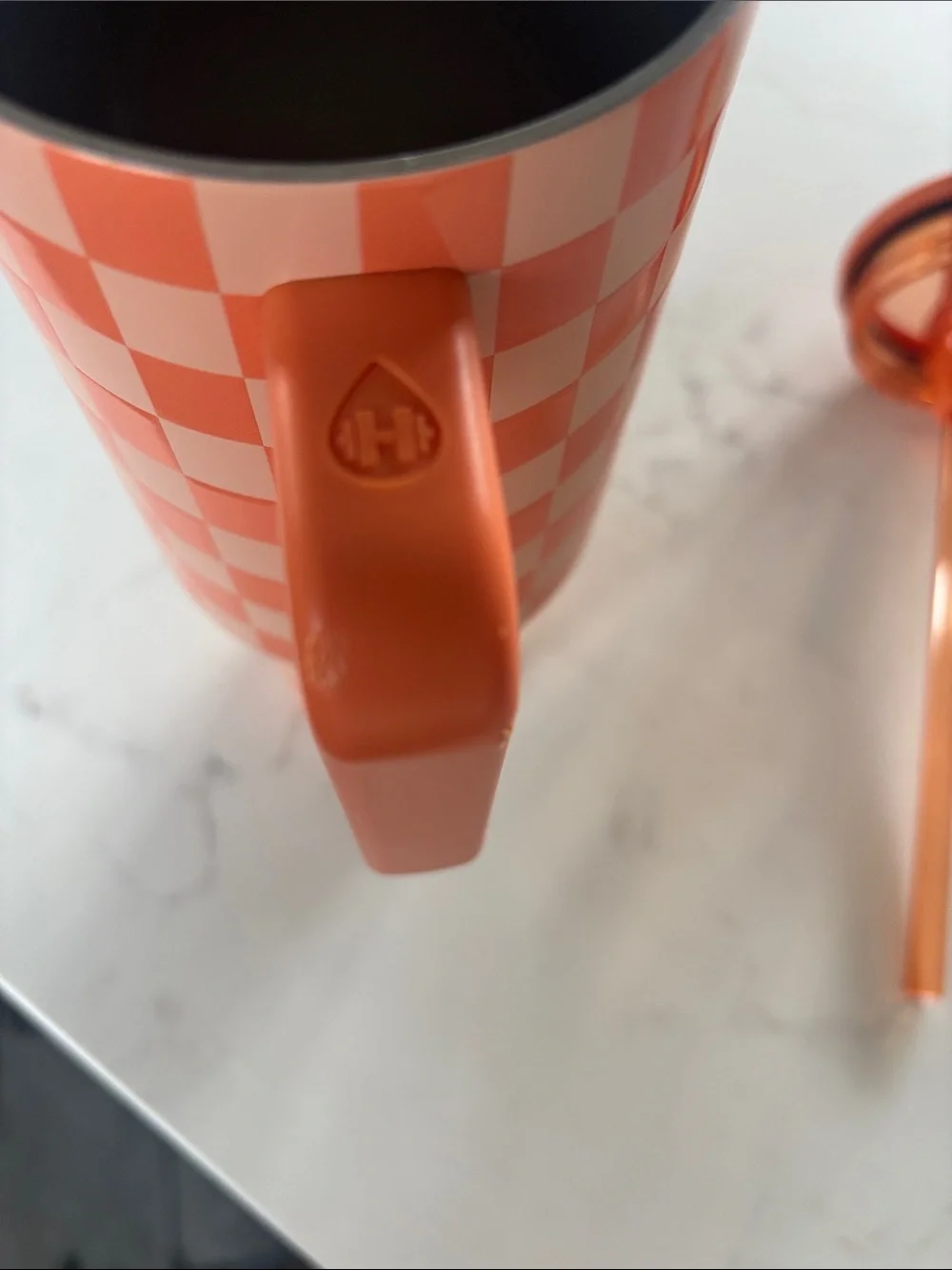 Hydro Flask Orange and Cream Checkered Insulated Tumbler with Handle and Straw